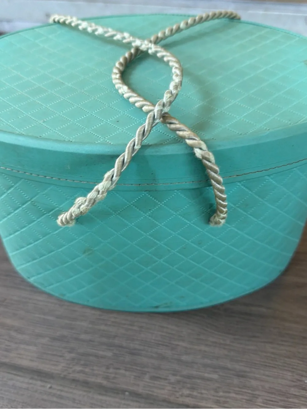 Vintage Henry A. Enrich & Co. Green Vinyl Quilted Sewing Box W/Tray& Accessories